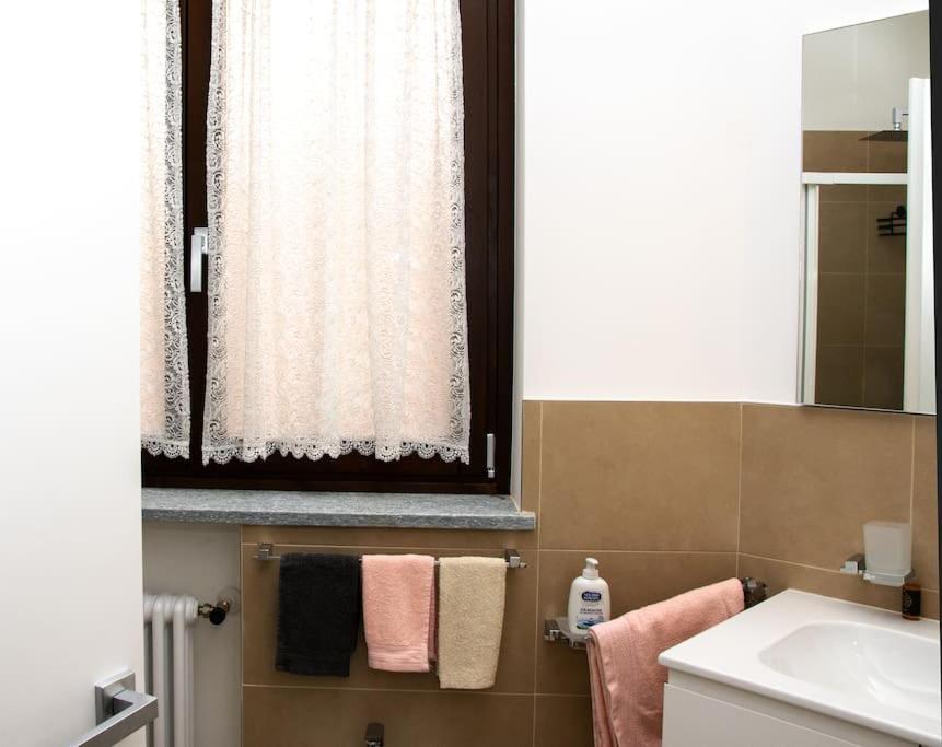 דירות Monforte dʼAlba Casa Valentin מראה חיצוני תמונה